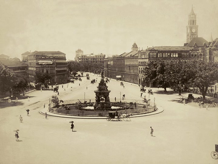 Hulton Archive: Rampart Row (1890)
