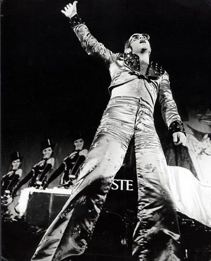 David Redfern: Elton John (1977)